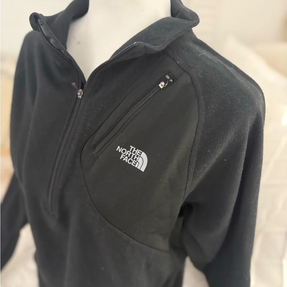 The North Face Black Polyester Blend Pullover Flight Series